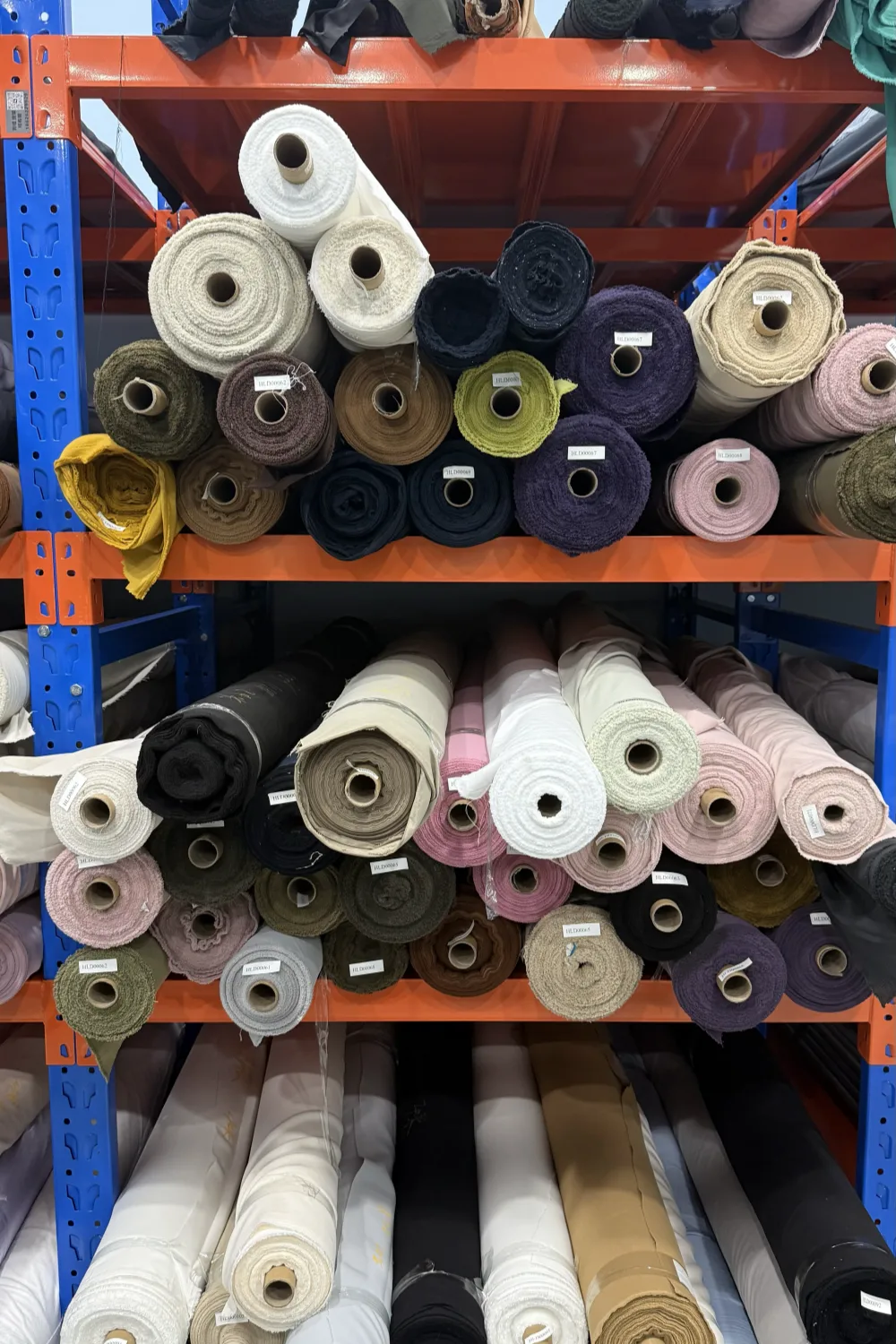 fabric supplier in Suzhou fabric library