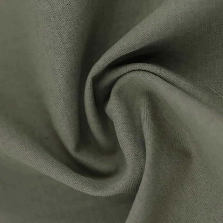 Heavyweight T400 twill CC-2571 with compact diagonal surface